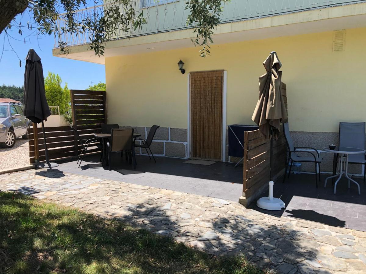 A Casa Amarela Apartment Pinheiro de Coja Екстериор снимка