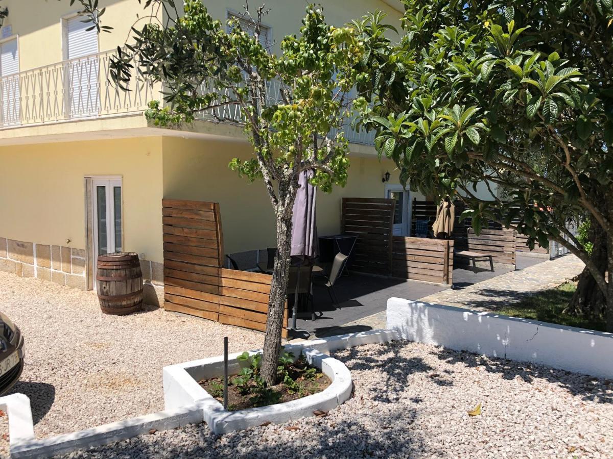 A Casa Amarela Apartment Pinheiro de Coja Екстериор снимка
