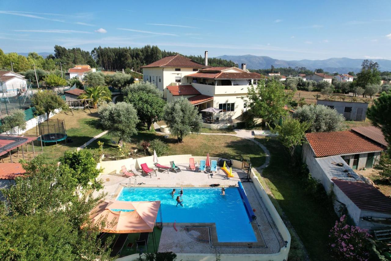 A Casa Amarela Apartment Pinheiro de Coja Екстериор снимка